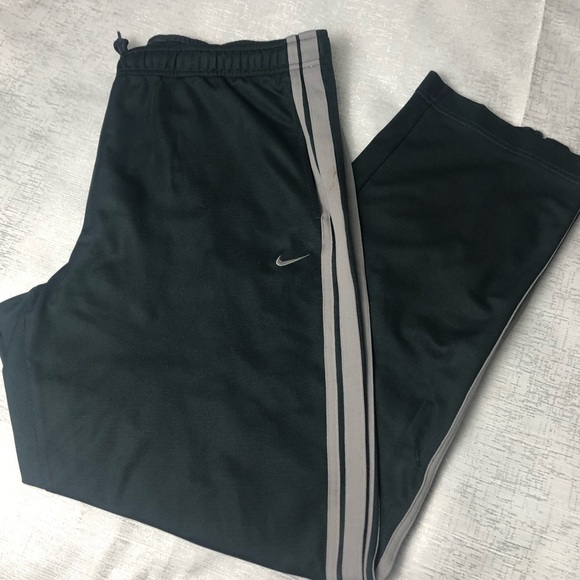 nike sweatpants with zipper legs